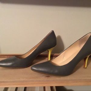Calvin Klein low pumps, like new condition sz7